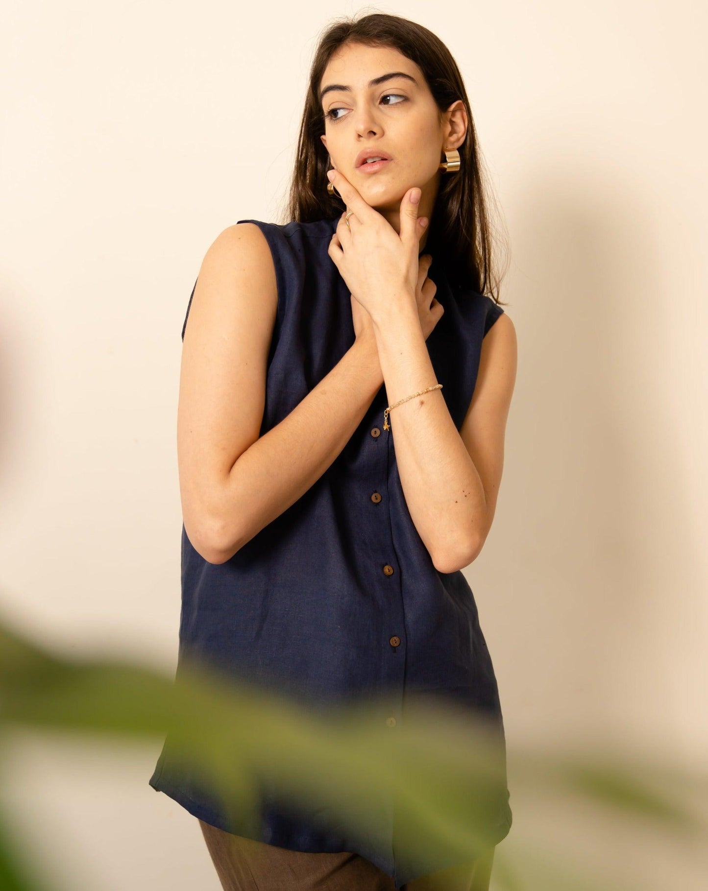 SASHA Sleeveless Linen Shirt - OrganoLinen