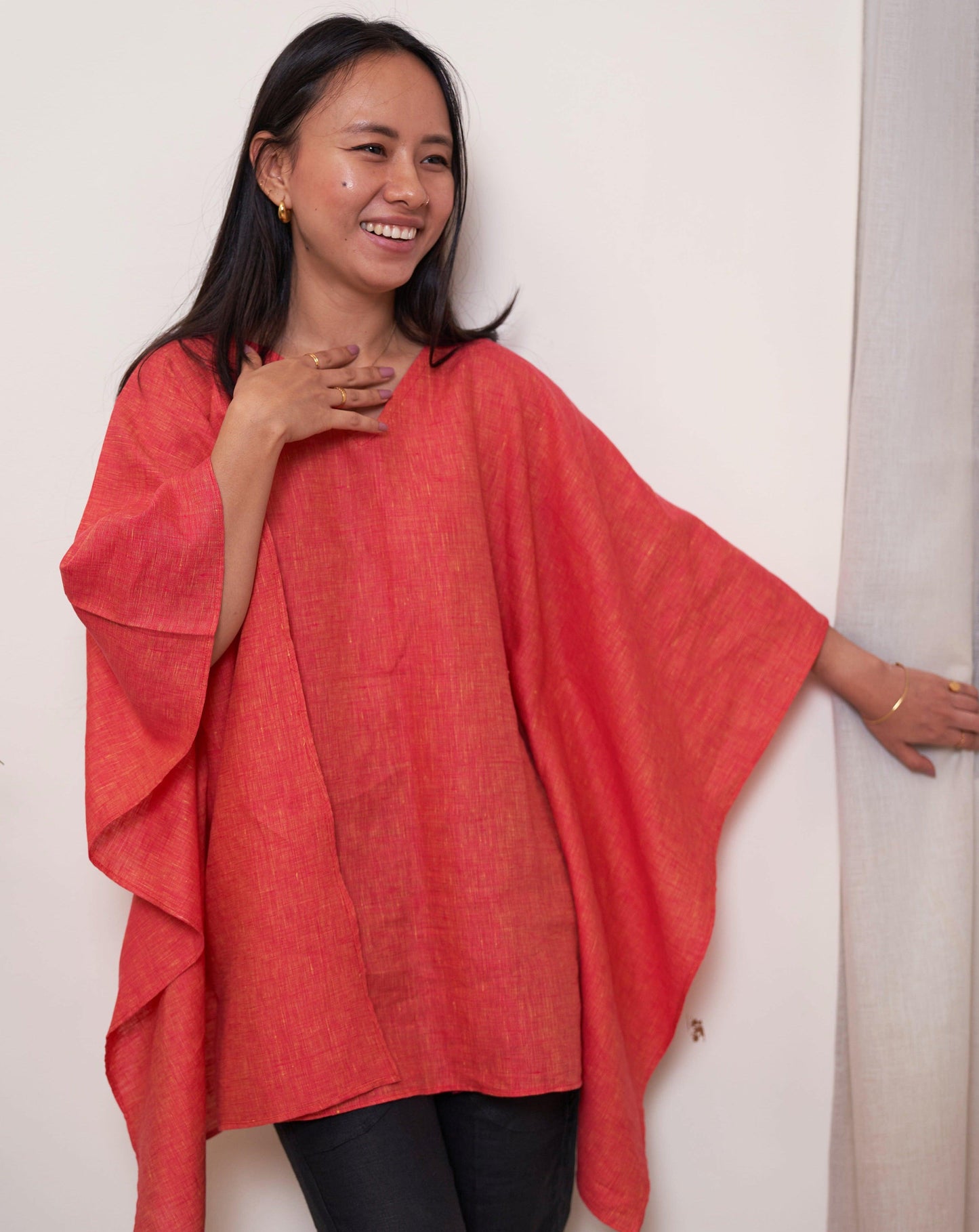 Womens Linen Flowy top in a cherry red color