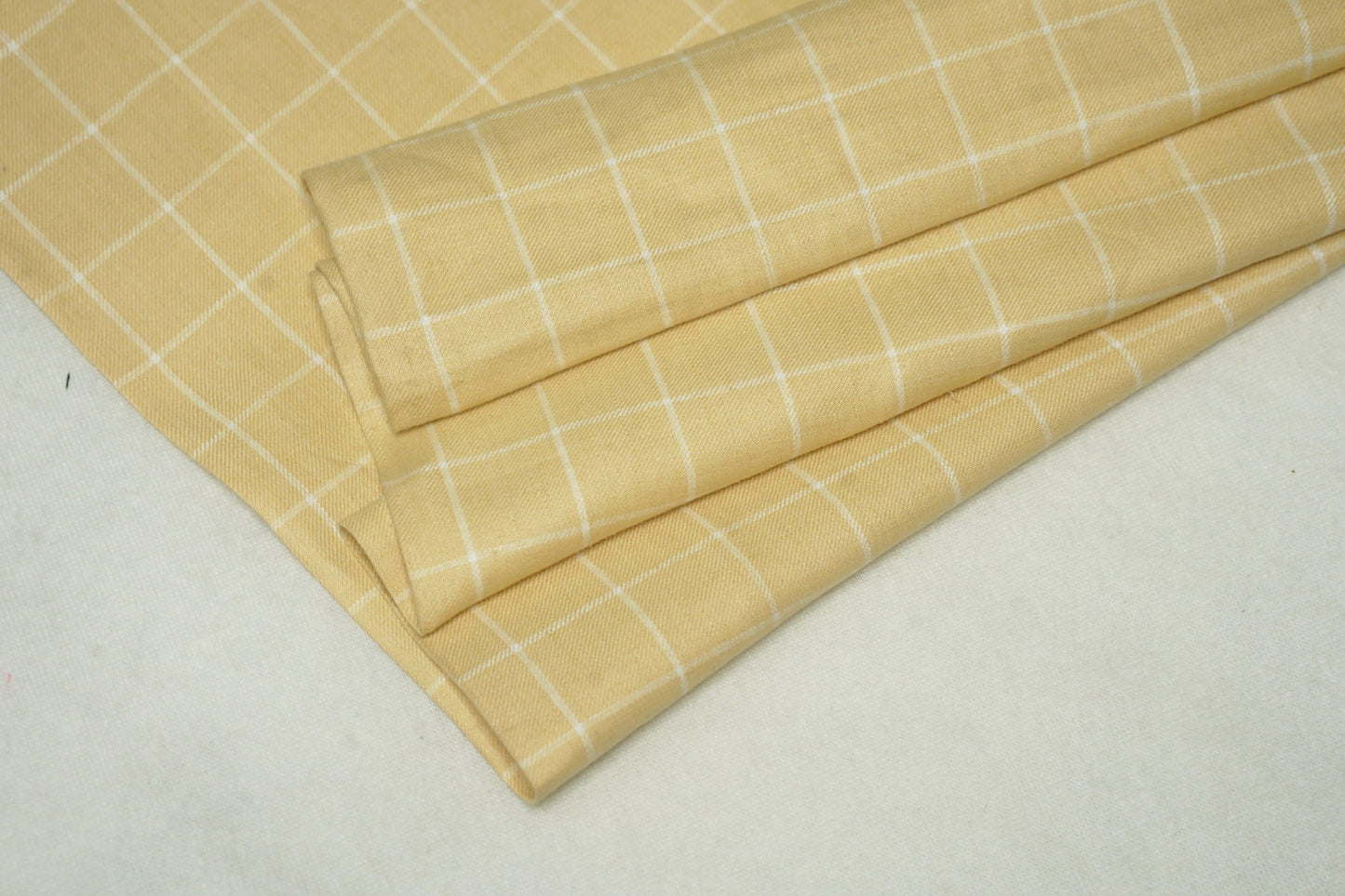 Graph Check on Topaz base - Linen Fabric(Suiting) - OrganoLinen