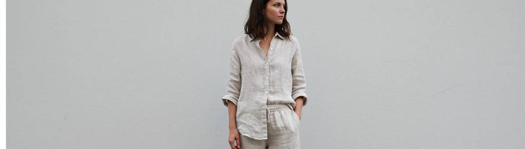 What Are Some Stylish Tops to Pair with White Linen Pants?