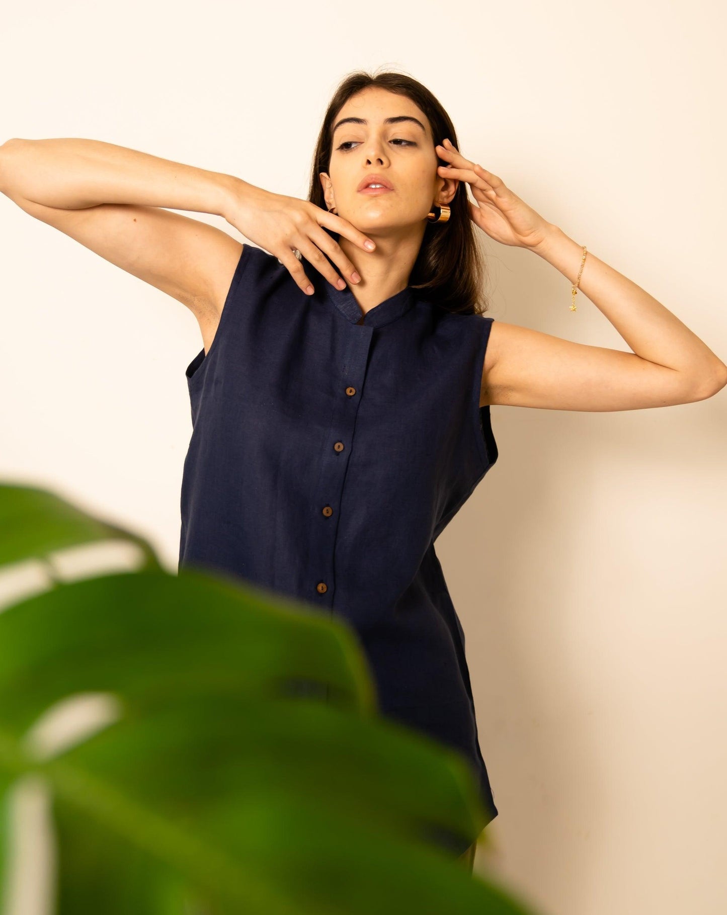 SASHA Sleeveless Linen Shirt - OrganoLinen